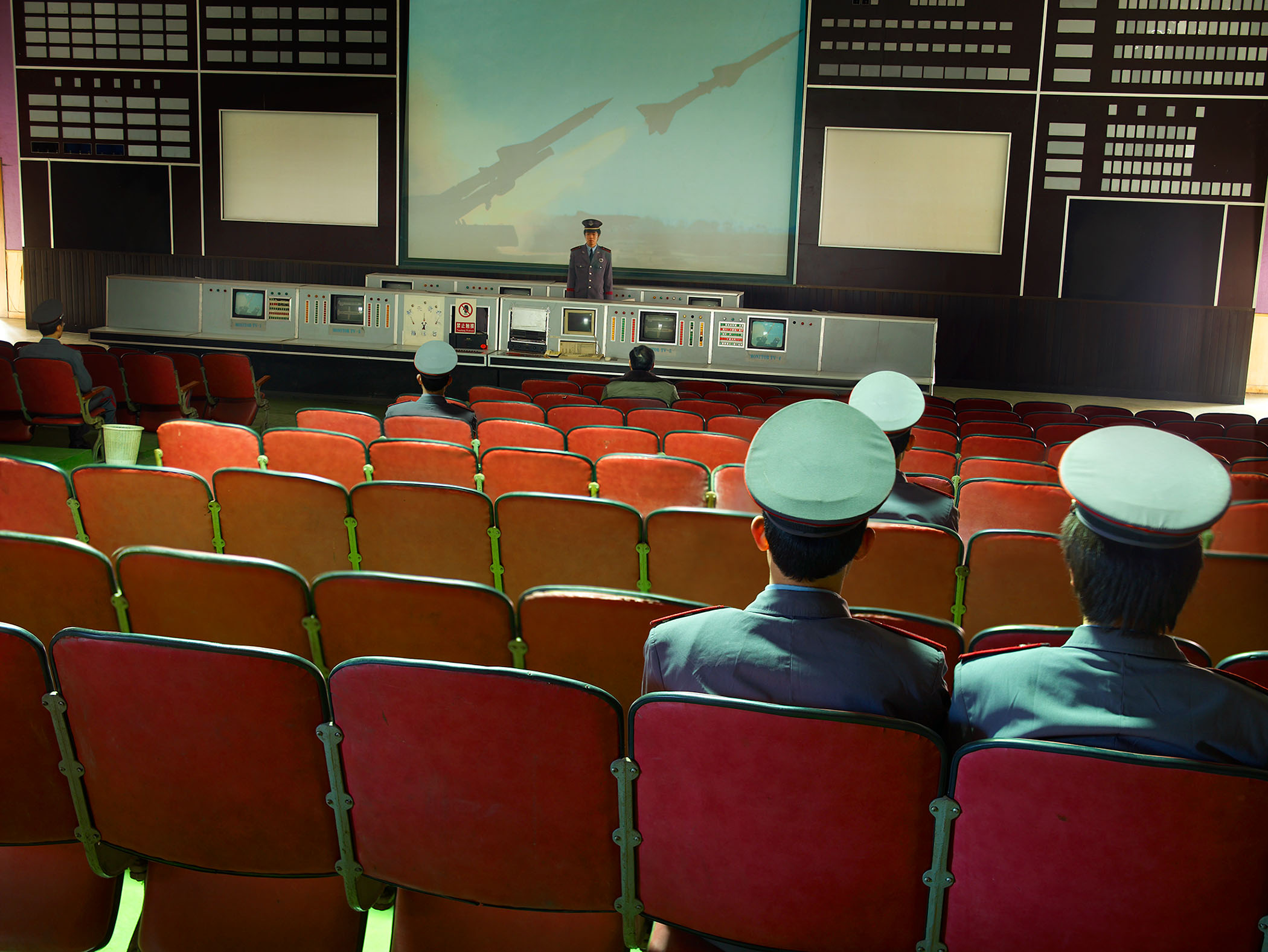 SPACECENTER1F_